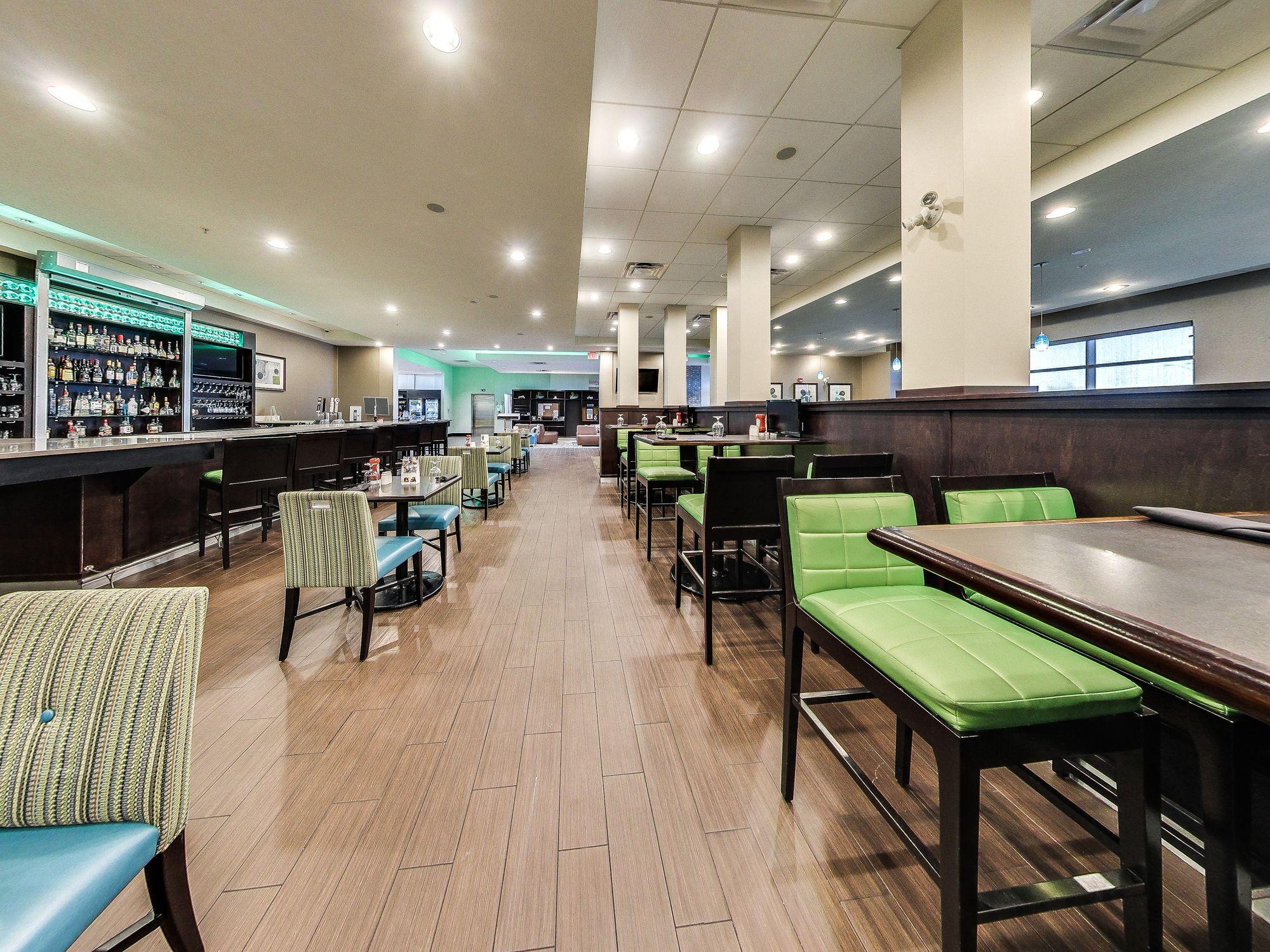 Holiday Inn Hotel & Suites Edmonton Airport Conference Centre By Ihg Nisku Zewnętrze zdjęcie